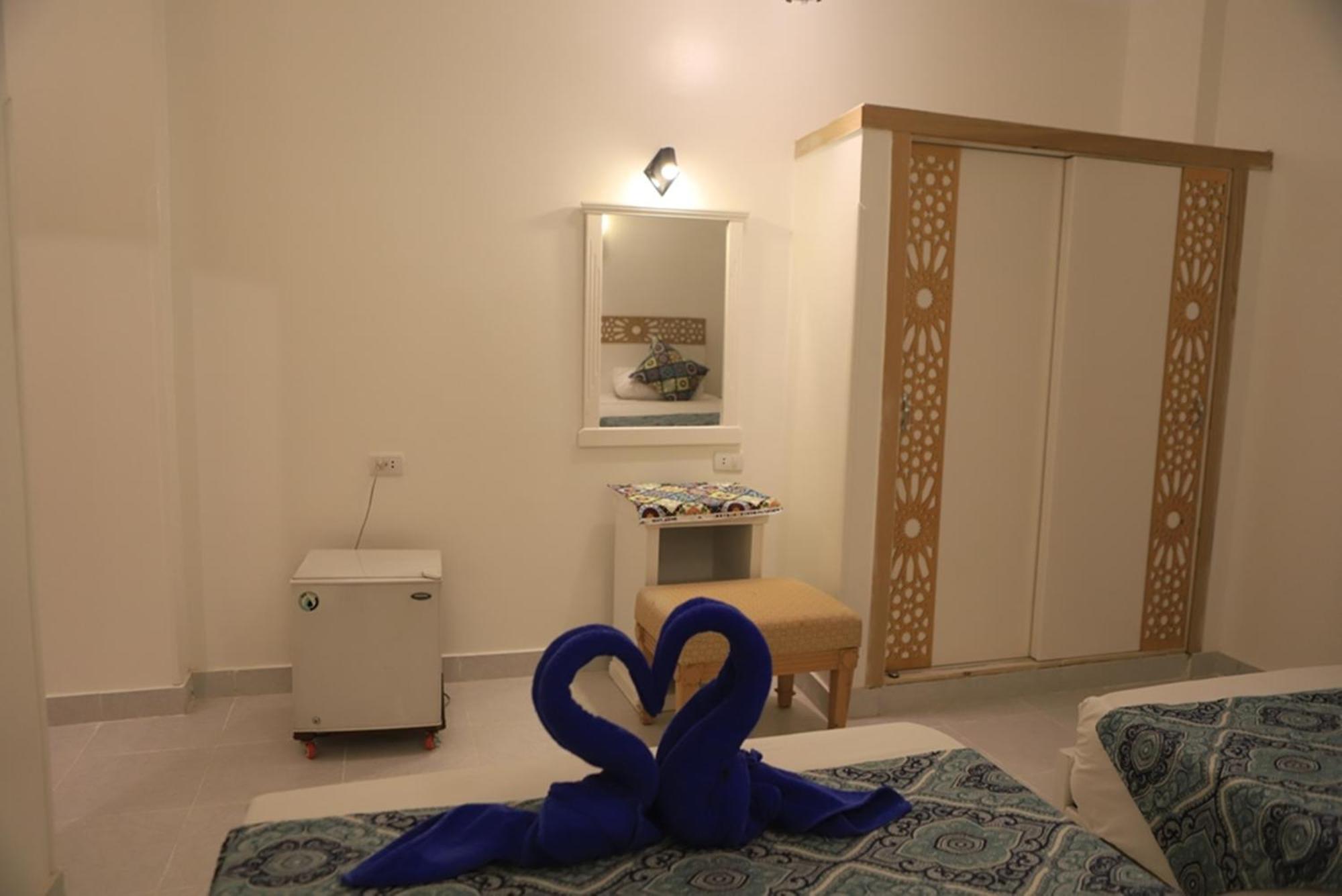 Amon Hotel Louxor Extérieur photo