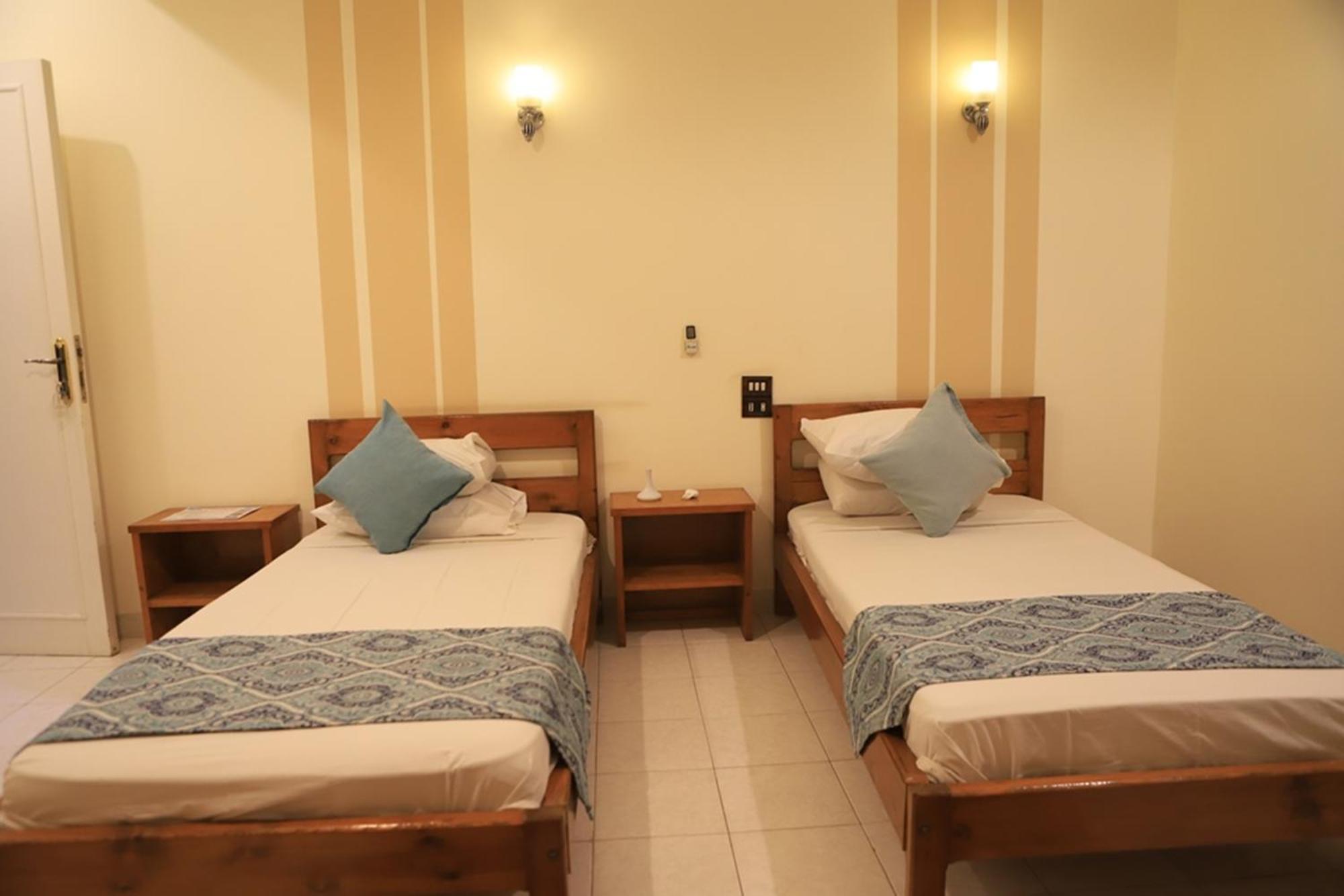 Amon Hotel Louxor Extérieur photo